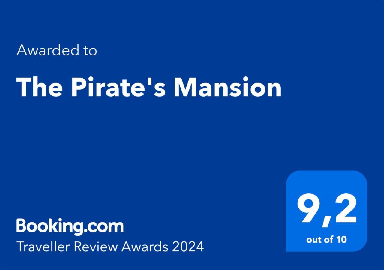 شقة The Pirate'S Mansion نافبليو المظهر الخارجي الصورة